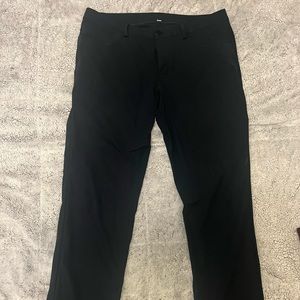 Men’s Lululemon ABC pants W38 L34 color Navy classic fit